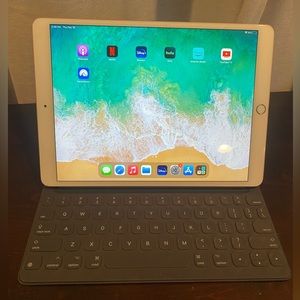 Apple Smart Keyboard for iPad